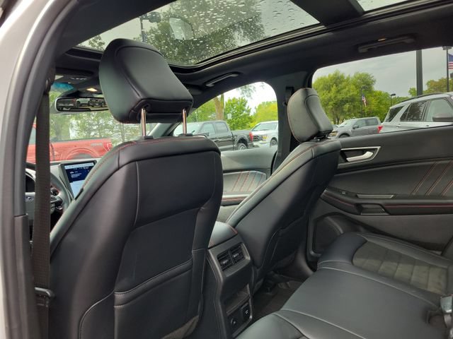 Certified 2024 Ford Edge ST-Line AWD/4WD image 28