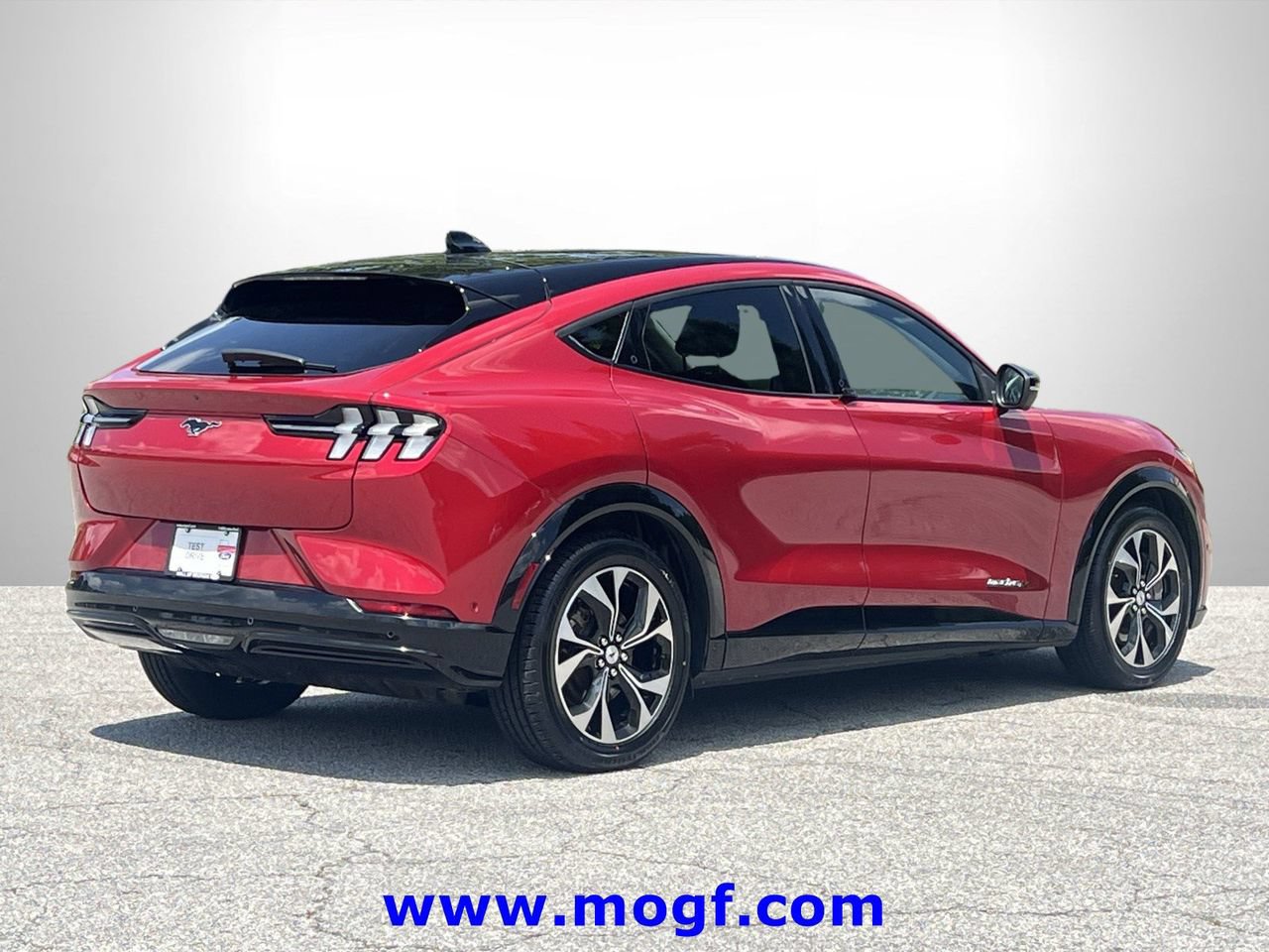 Certified 2023 Ford Mustang Mach-E Premium AWD/4WD image 3