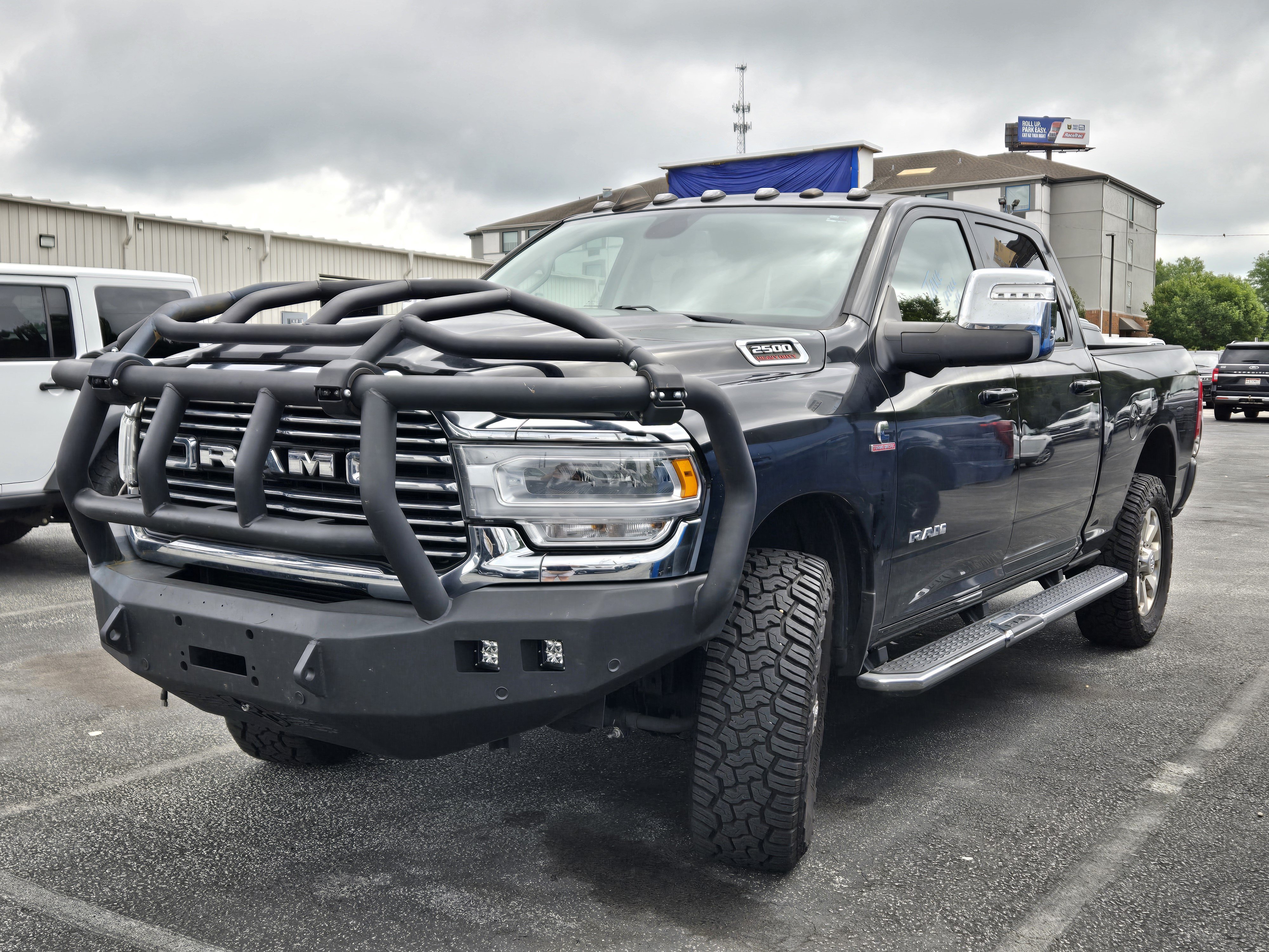 Used 2023 RAM 2500 Laramie AWD/4WD video 1