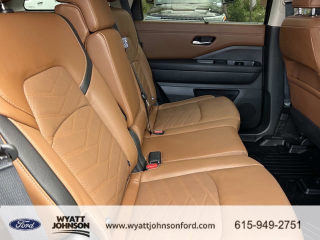 Used 2024 Nissan Pathfinder Platinum w/ Cargo Package image 24