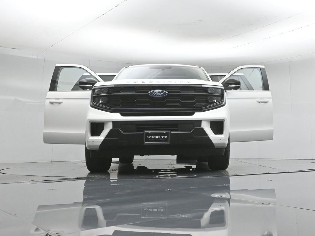 Certified 2025 Ford Expedition Active AWD/4WD image 52