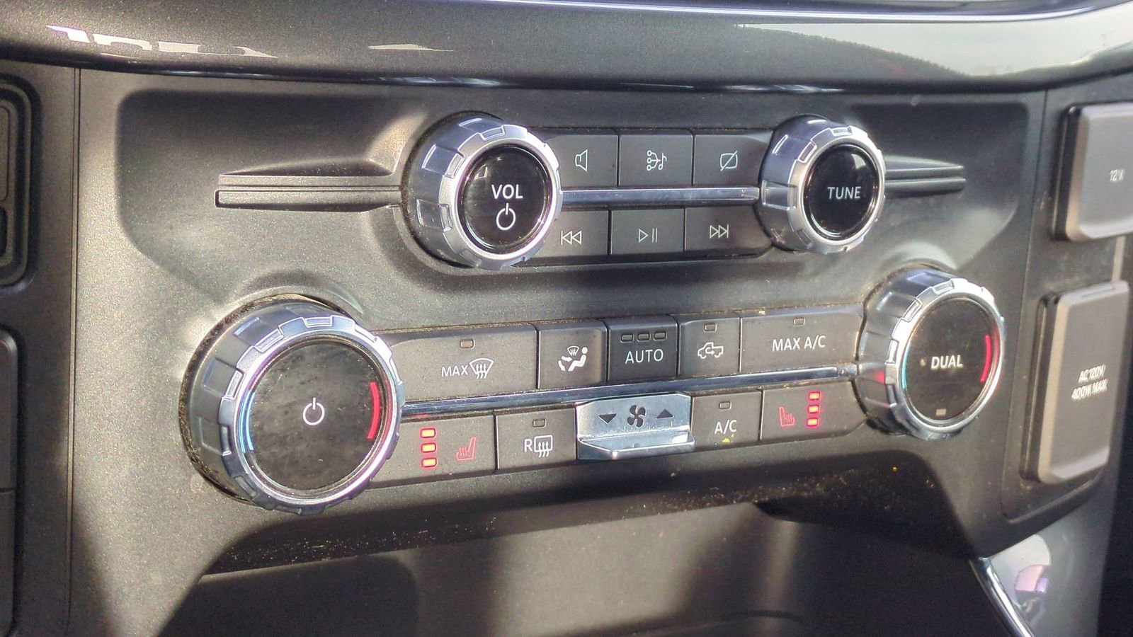 Certified 2022 Ford F150 XLT w/ Equipment Group 302A High image 35