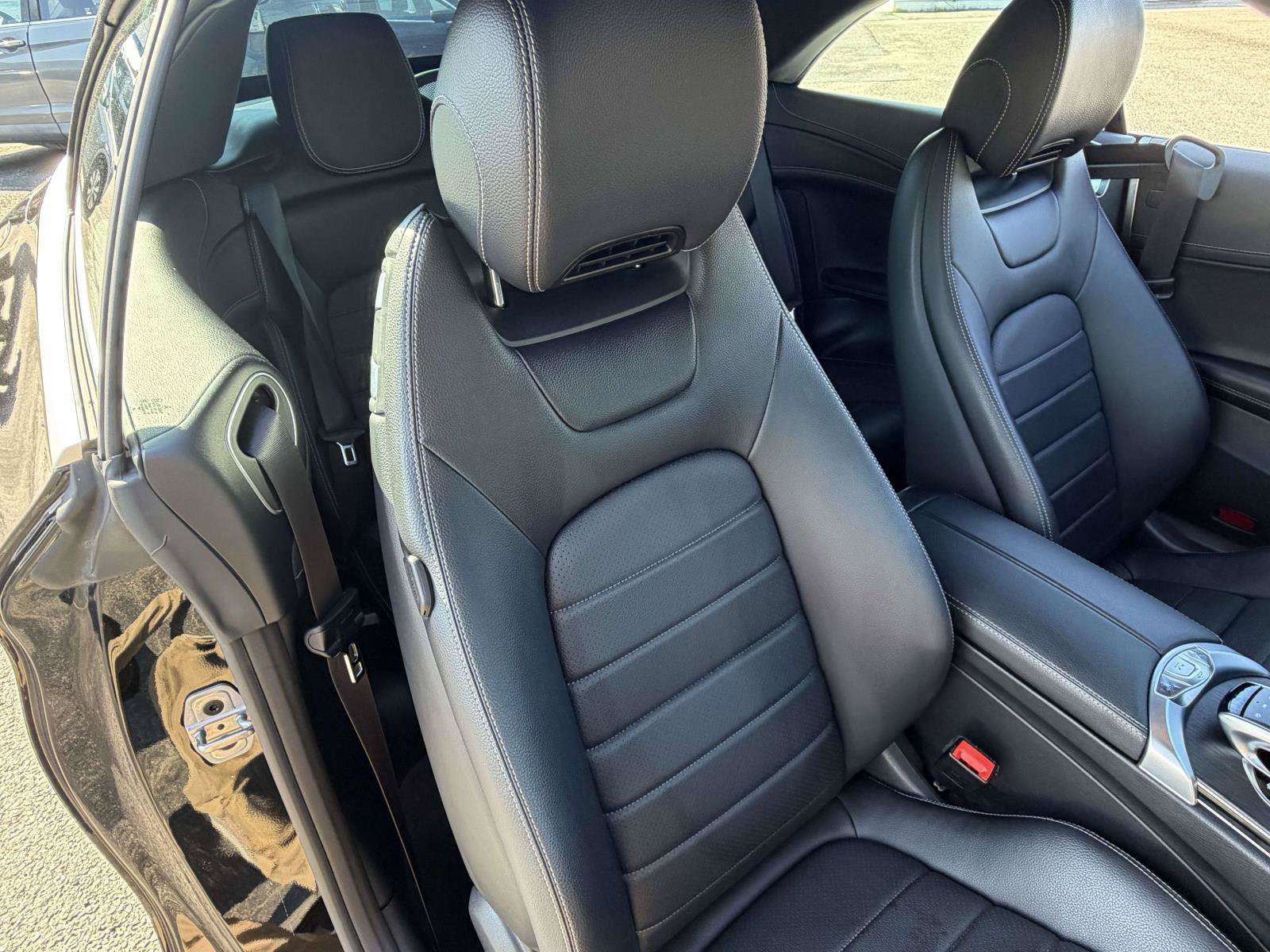 Used 2022 Mercedes-Benz C 300 Cabriolet w/ AMG Line image 28