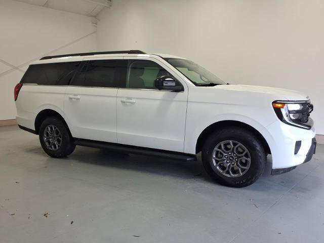 Certified 2025 Ford Expedition Max Active AWD/4WD image 2