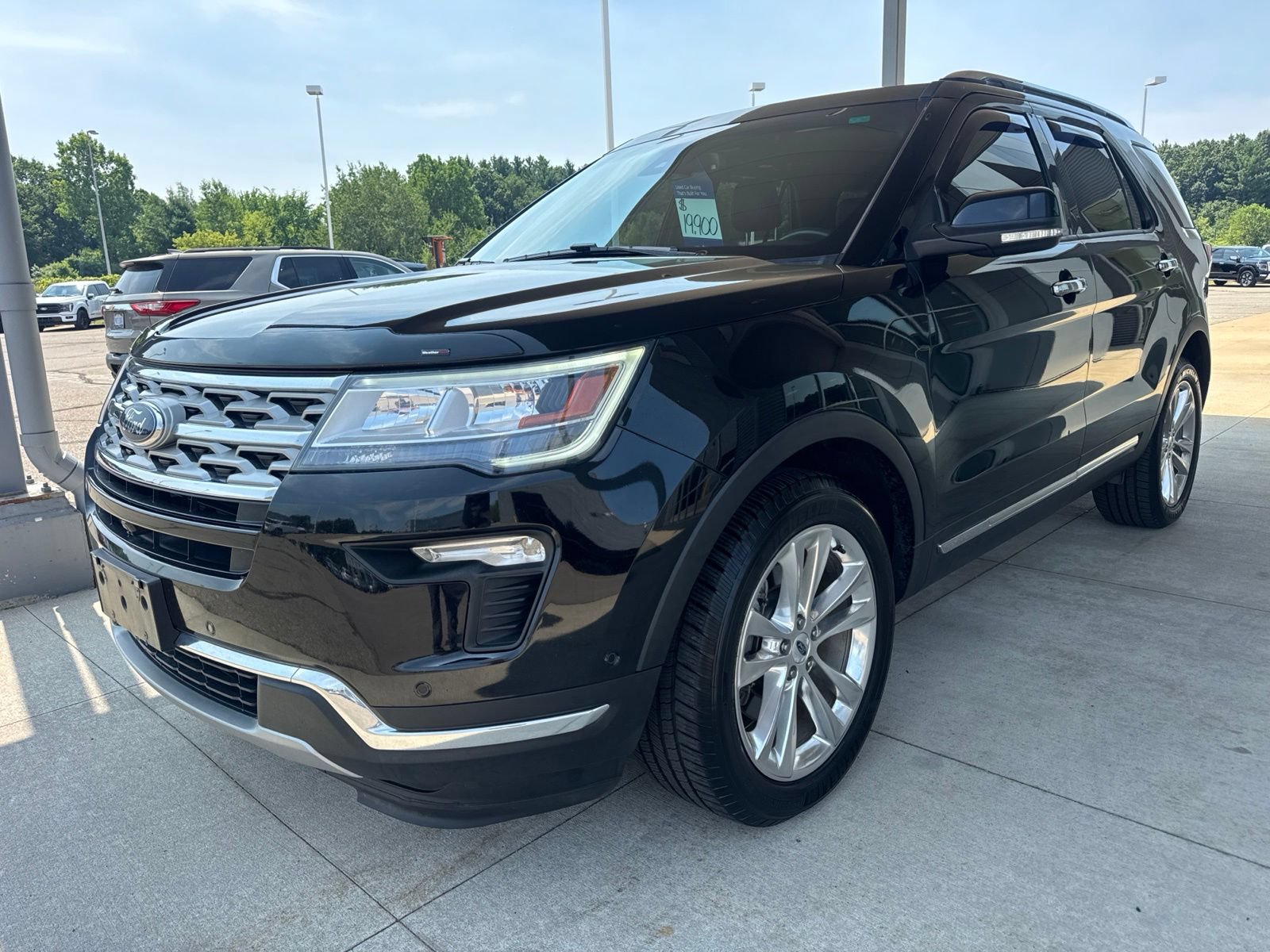 Certified 2018 Ford Explorer Limited w/ Equipment Group 301A AWD/4WD image 3