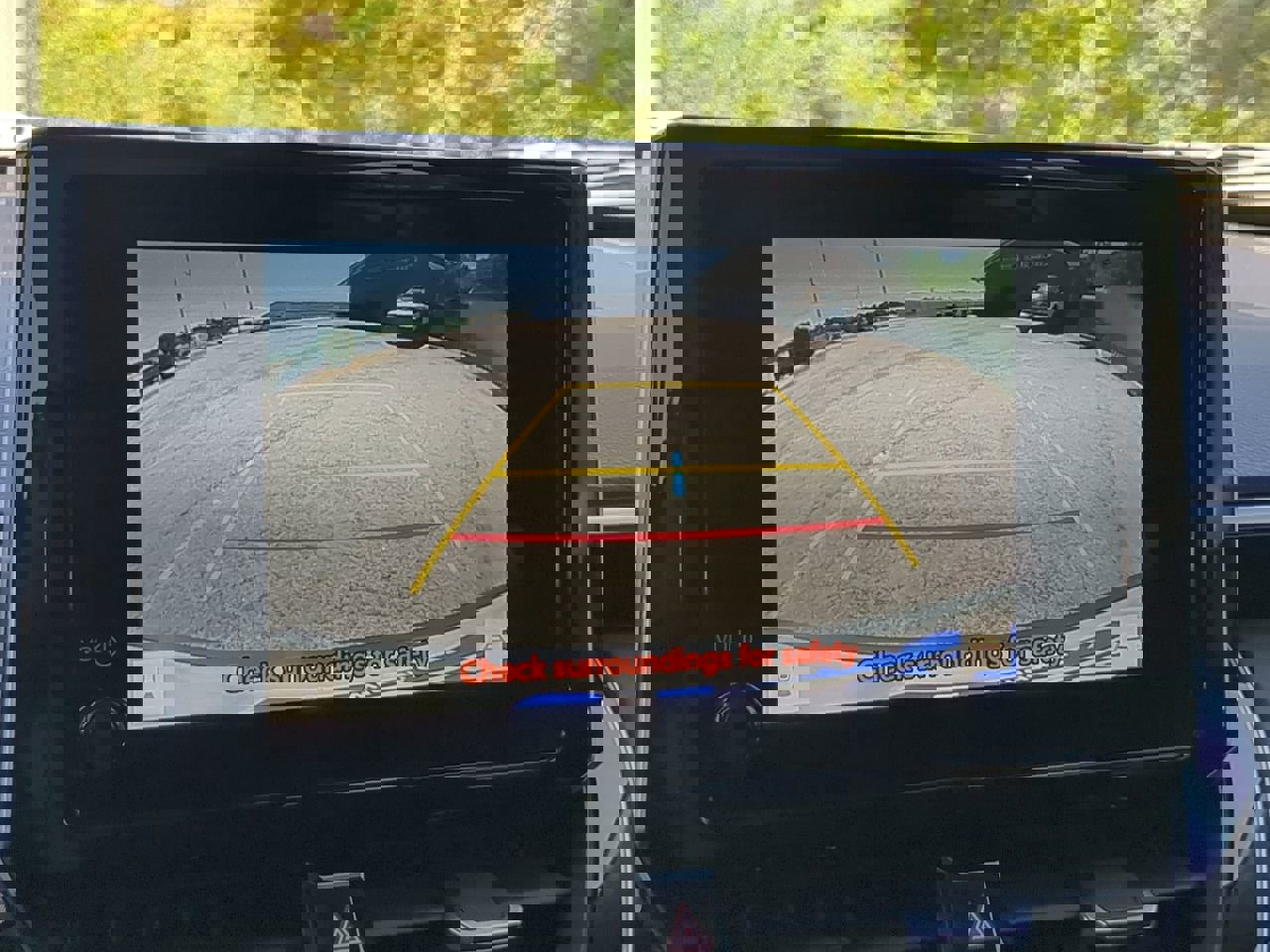 Used 2023 Toyota Corolla Cross XLE w/ Convenience Package image 19