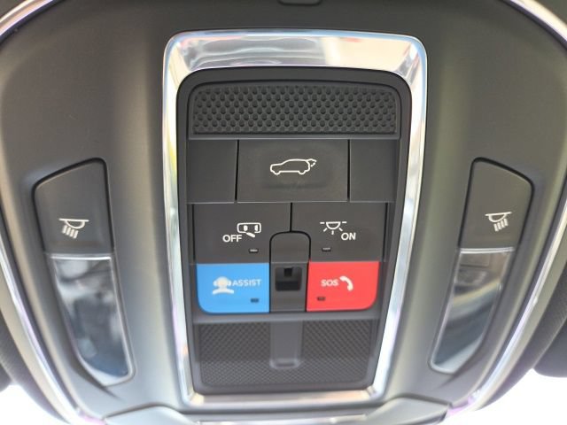 Used 2025 Jeep Grand Cherokee L Limited w/ Black Appearance Package RWD image 46