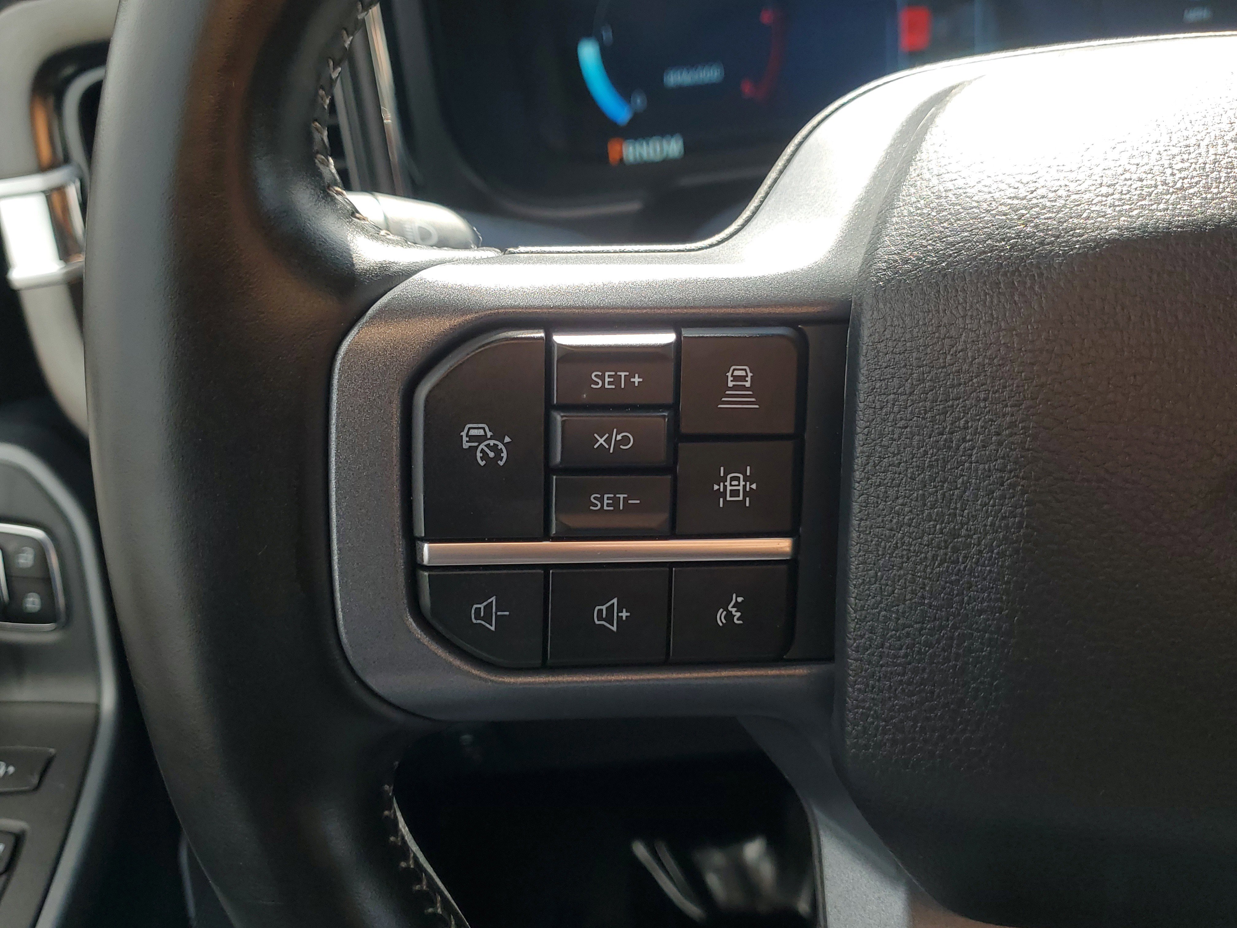 Certified 2024 Ford F250 Lariat w/ Lariat Ultimate Package image 25