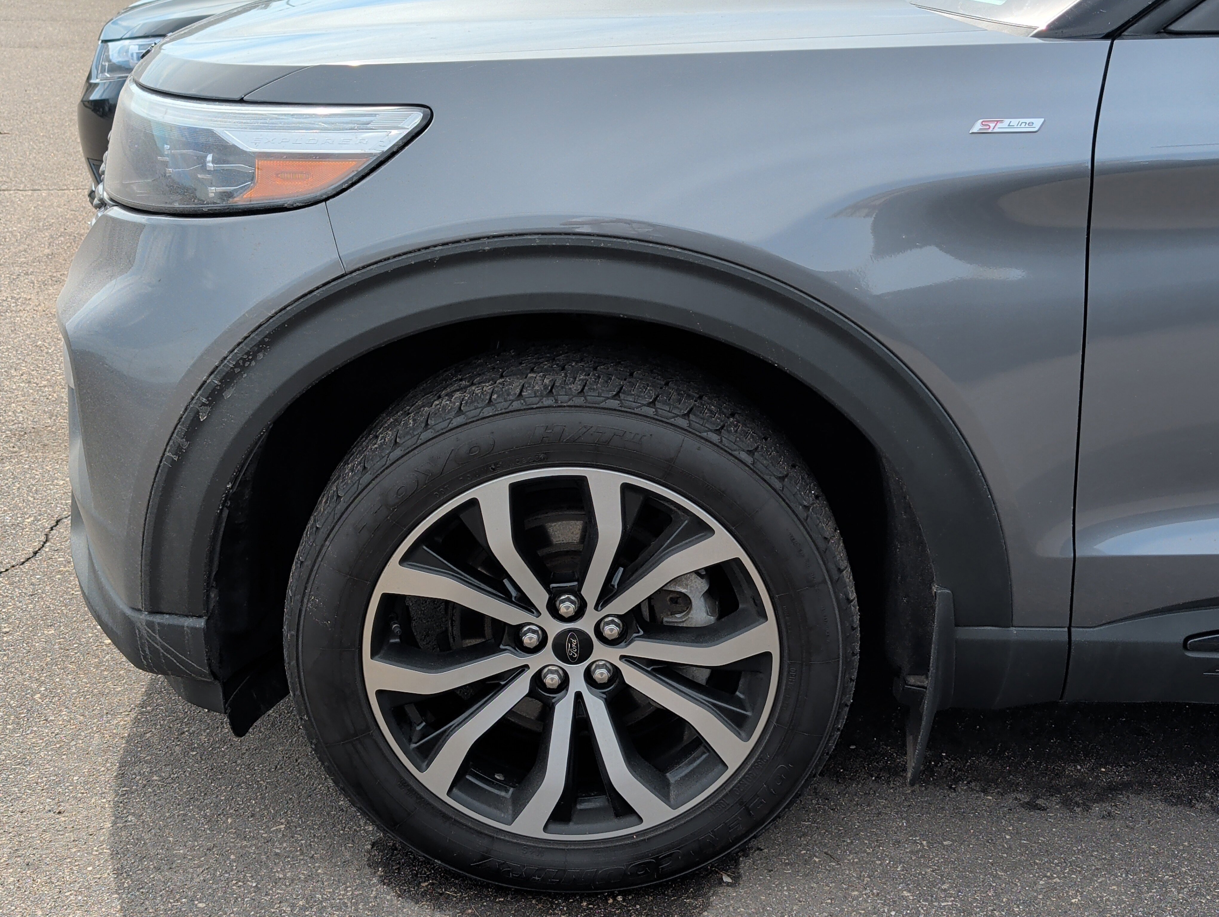 Certified 2022 Ford Explorer ST-Line w/ Class IV Trailer Tow Package image 6