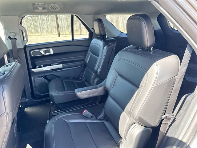 Certified 2023 Ford Explorer XLT w/ Equipment Group 202A image 30
