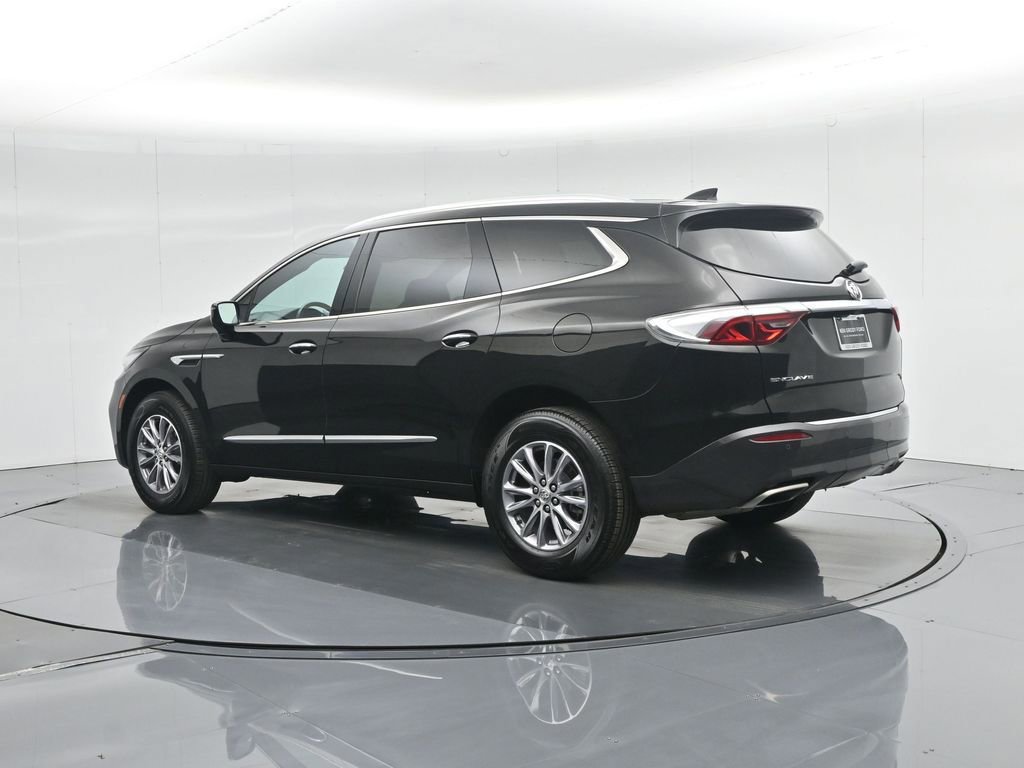 Used 2024 Buick Enclave Premium image 16