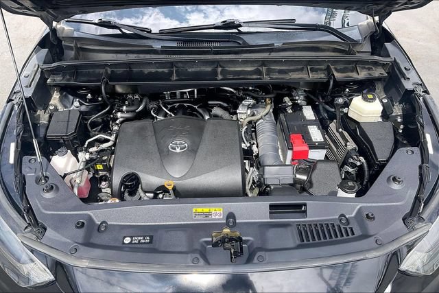 Used 2021 Toyota Highlander XLE FWD image 10