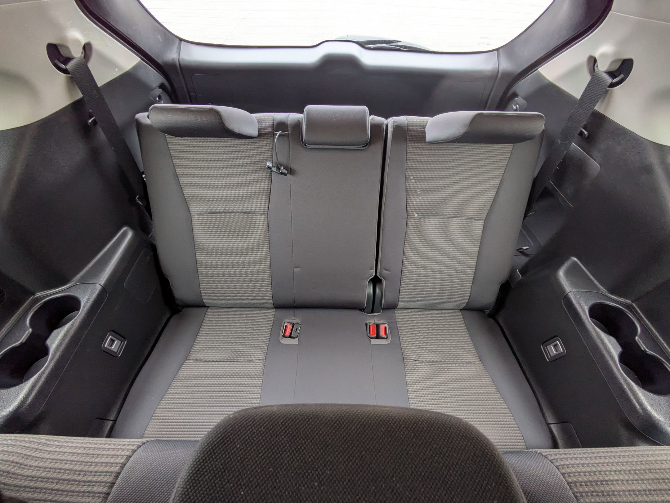 Used 2023 Toyota Highlander LE AWD/4WD image 16