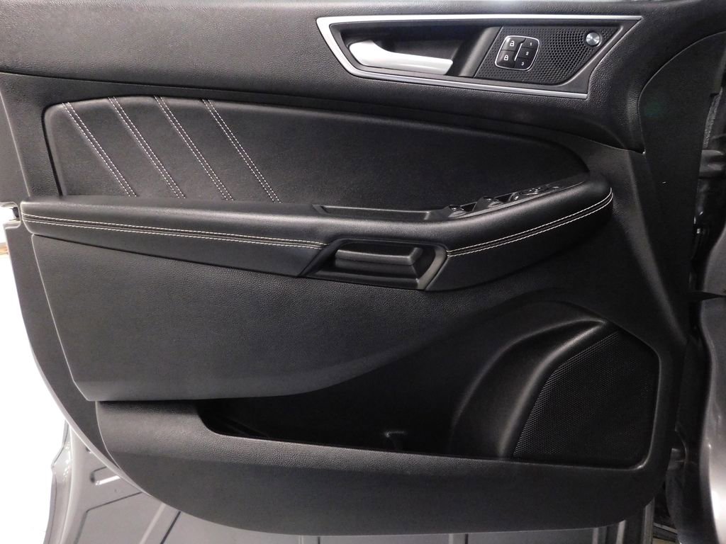 Certified 2022 Ford Edge ST w/ Equipment Group 401A AWD/4WD image 14