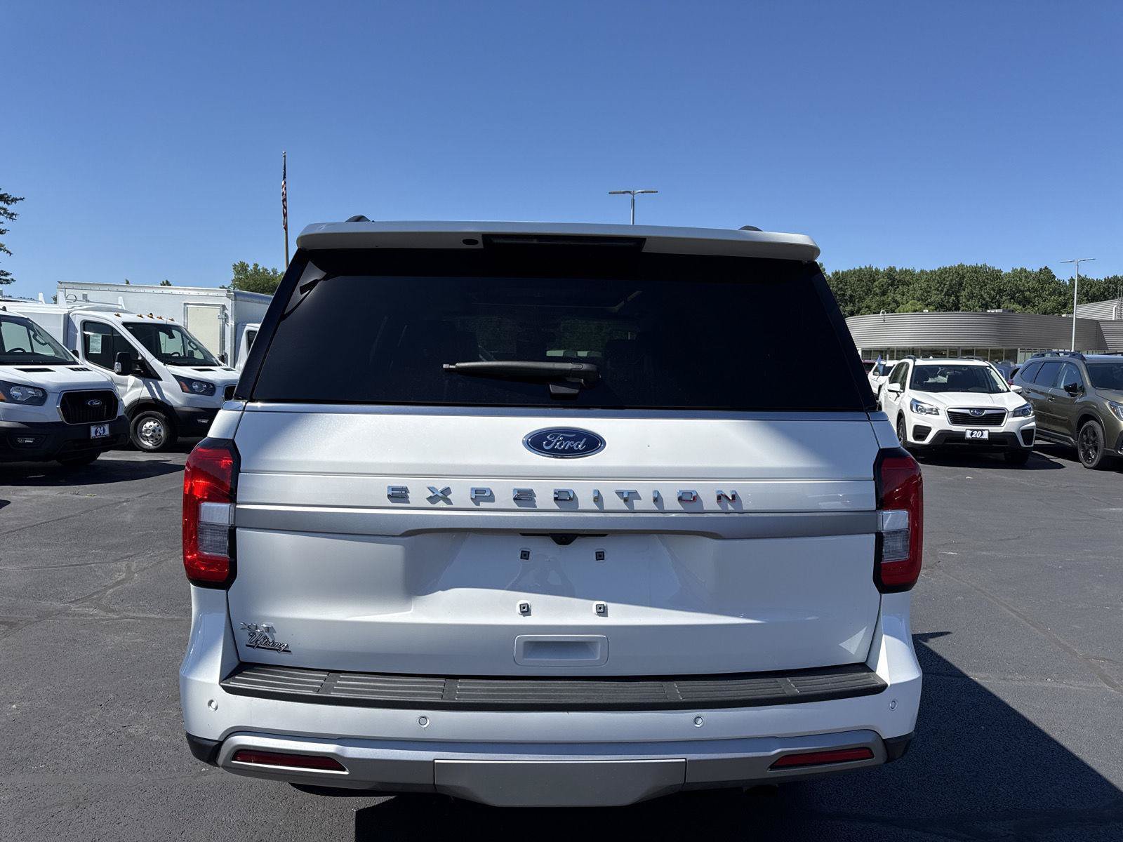 Certified 2024 Ford Expedition XLT AWD/4WD image 4
