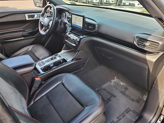 Certified 2023 Ford Explorer ST-Line w/ Class IV Trailer Tow Package image 14