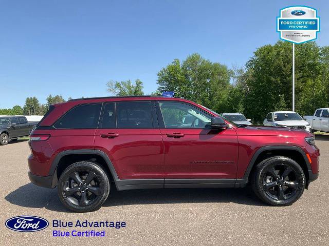 Used 2024 Jeep Grand Cherokee Limited w/ Black Appearance Package AWD/4WD image 22