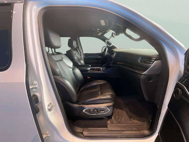 Used 2023 Jeep Wagoneer 4WD w/ Premium Group I image 21