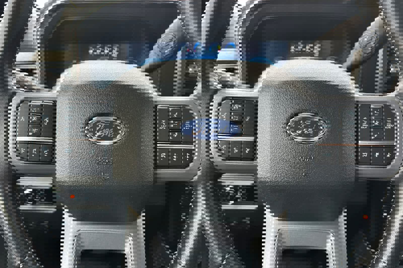 Certified 2023 Ford F250 Lariat w/ Sport Appearance Package image 23