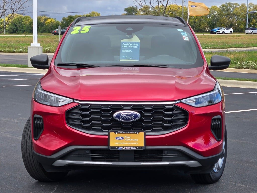 Certified 2025 Ford Escape ST-Line w/ Tech Pack #1 AWD/4WD image 2