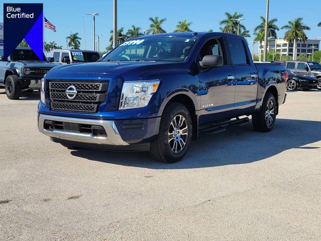 Used 2021 Nissan Titan SV w/ SV Convenience Package image 1