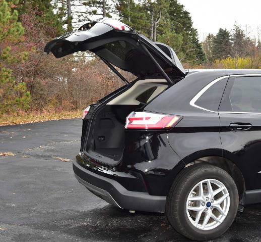 Certified 2022 Ford Edge SEL w/ Convenience Package image 9