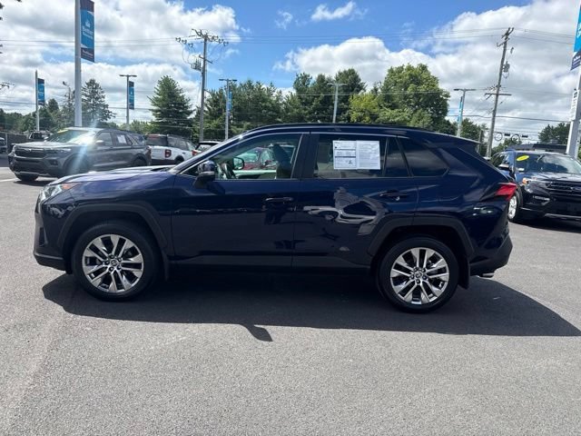 Used 2021 Toyota RAV4 XLE Premium AWD/4WD image 5
