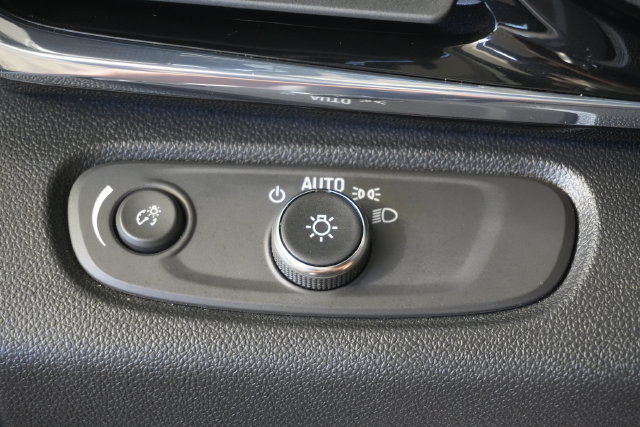 Used 2024 Buick Envista Sport Touring w/ Convenience I Package FWD image 22