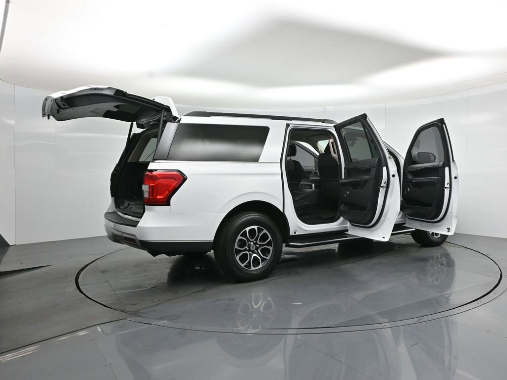 Certified 2023 Ford Expedition Max XLT RWD image 6