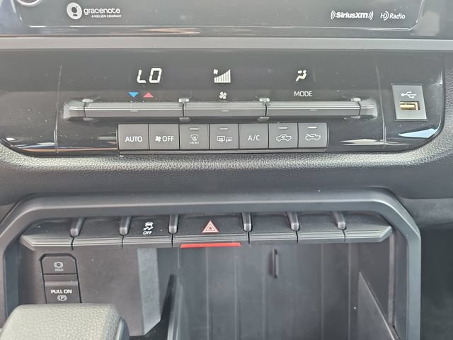 Used 2023 Toyota Tundra SR5 w/ SR5 Convenience Package AWD/4WD image 27