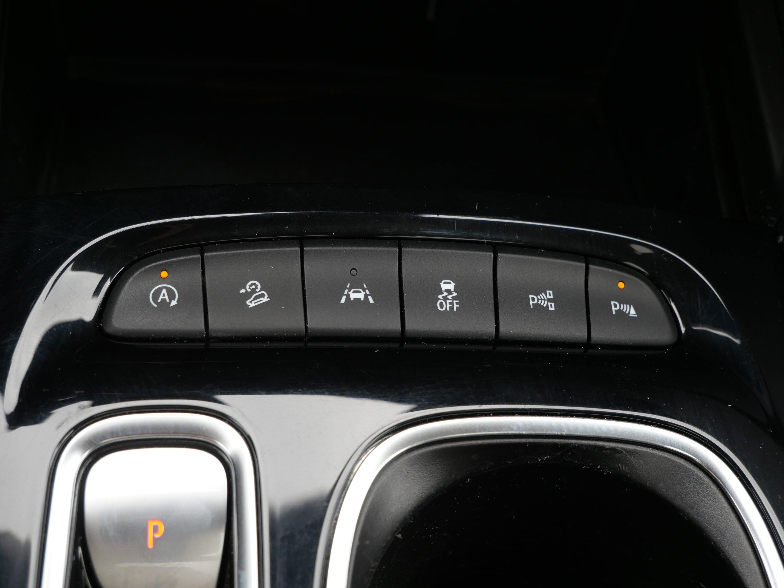Used 2022 Buick Envision Essence w/ Technology Package II AWD/4WD image 31