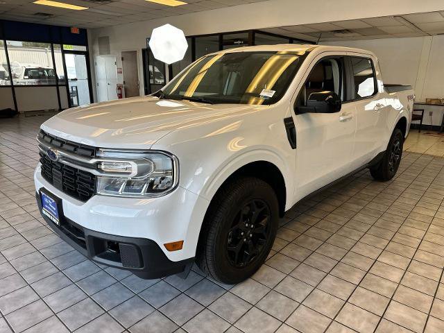 Certified 2024 Ford Maverick Lariat w/ FX4 Off-Road Package AWD/4WD image 4