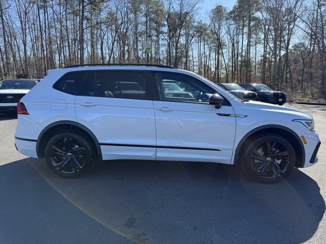 Used 2024 Volkswagen Tiguan SE R-Line image 6