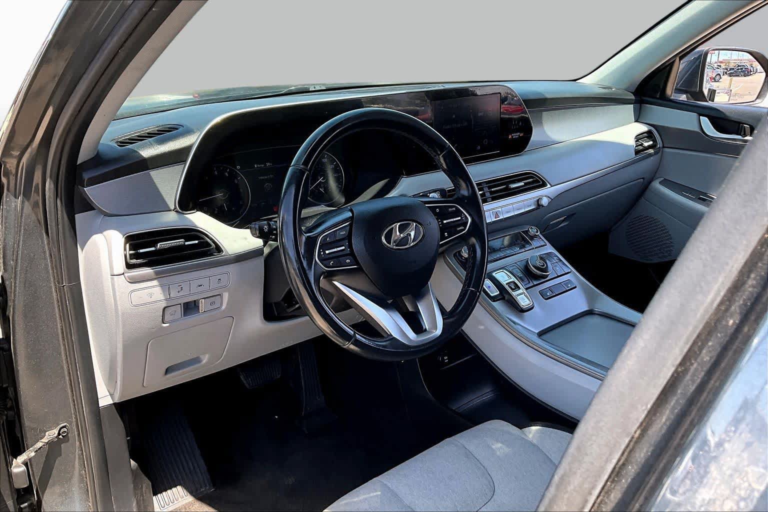 Used 2021 Hyundai Palisade SEL w/ Convenience Package FWD image 16