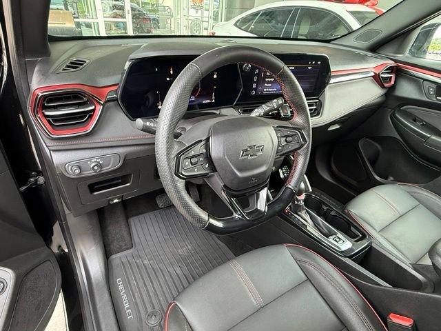 Used 2024 Chevrolet TrailBlazer RS w/ Convenience Package FWD image 10
