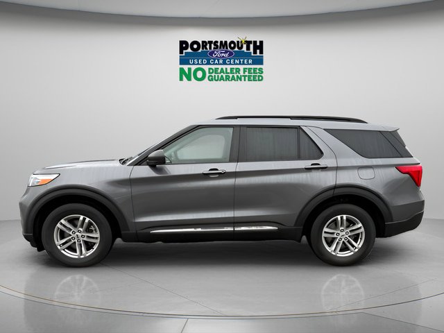 Certified 2022 Ford Explorer XLT w/ Equipment Group 202A AWD/4WD image 2