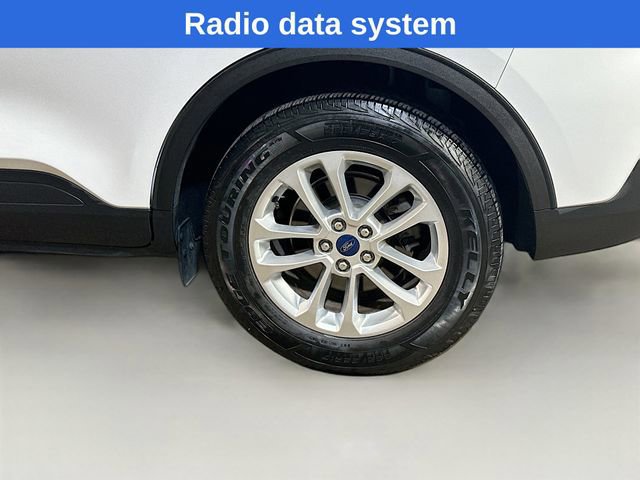Certified 2020 Ford Escape SE image 10