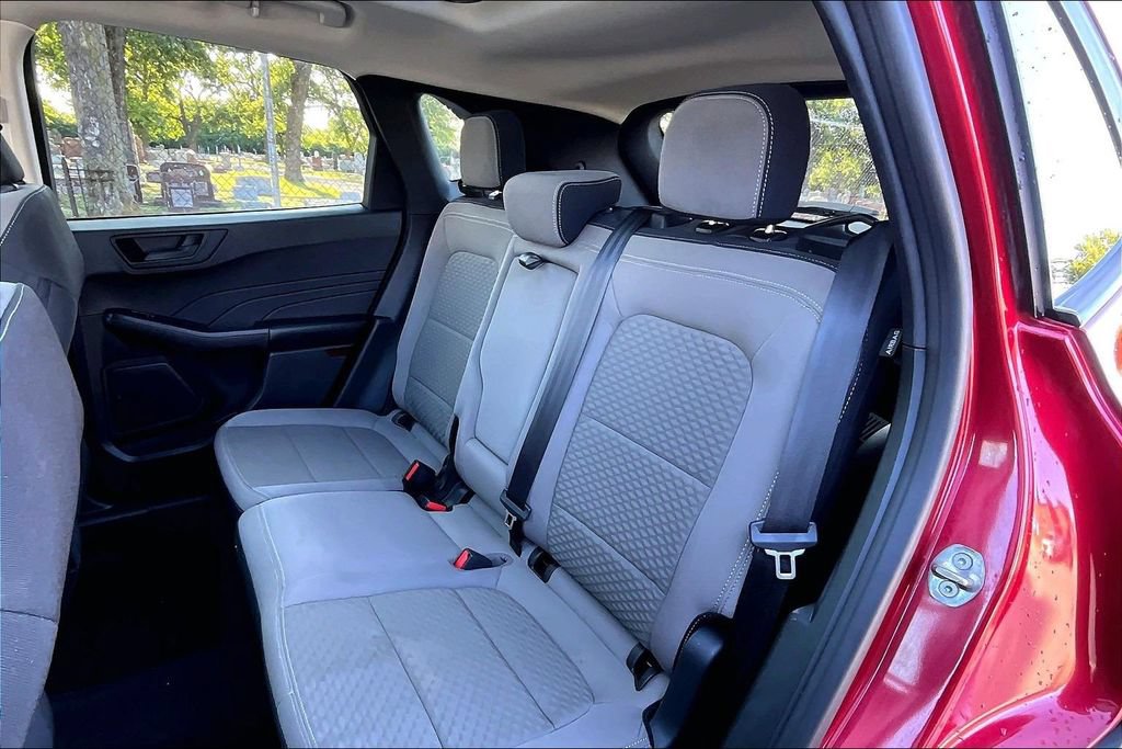 Certified 2022 Ford Escape SE w/ SE Sport Appearance Package FWD image 25