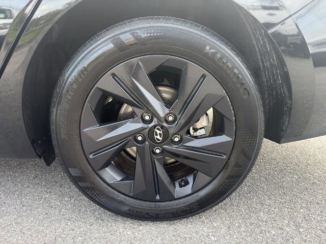 Used 2023 Hyundai Elantra SEL FWD image 21