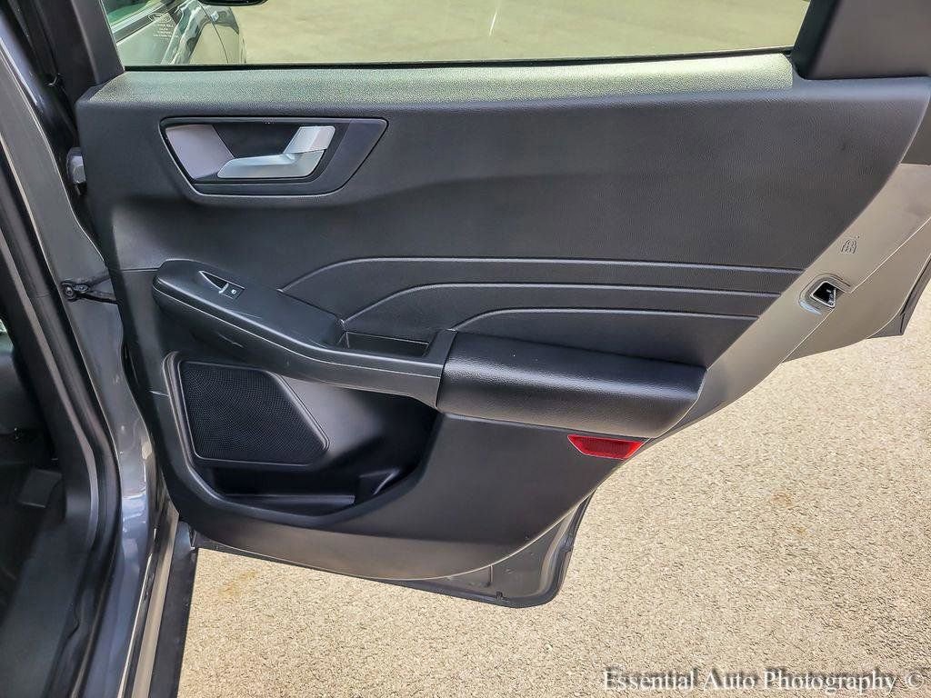 Certified 2023 Ford Escape ST-Line w/ Tech Pack #1 AWD/4WD image 24