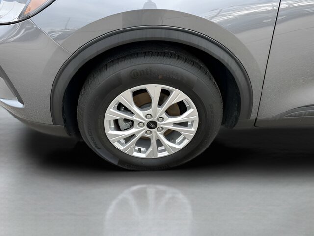 Certified 2023 Ford Escape Active AWD/4WD image 25