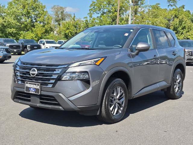 Used 2026 Nissan Rogue SV AWD/4WD image 1