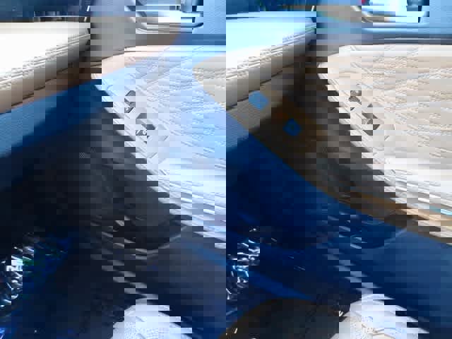 Used 2019 Toyota Avalon Limited image 39