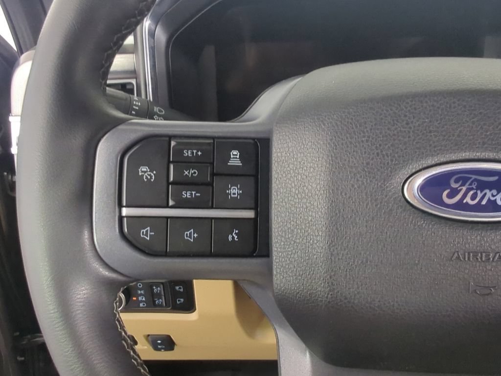 Certified 2025 Ford F450 Lariat w/ Lariat Ultimate Package AWD/4WD image 23