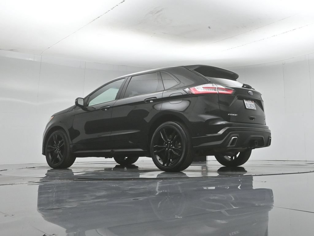 Certified 2019 Ford Edge ST w/ Equipment Group 401A AWD/4WD image 4