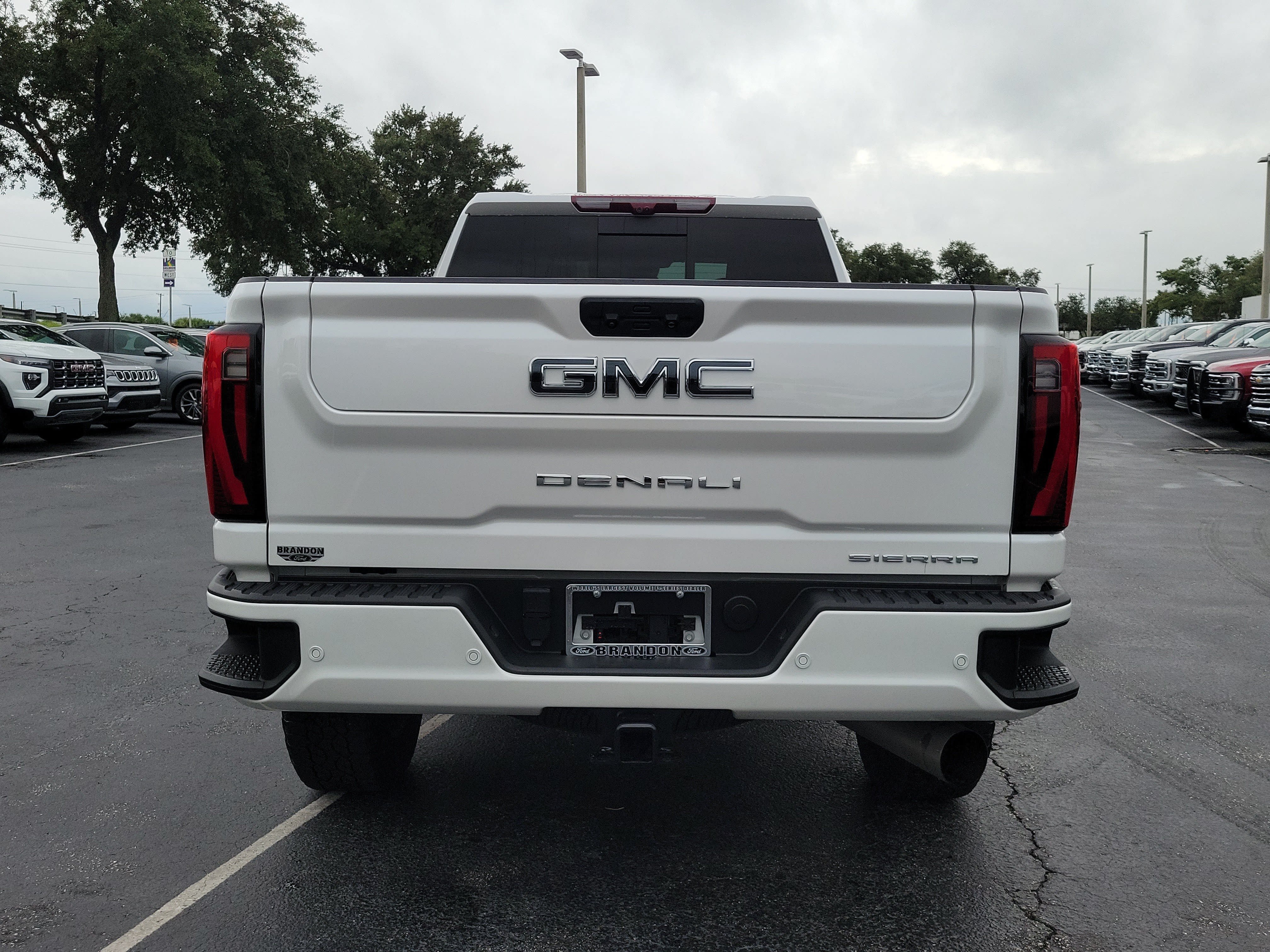 Used 2025 GMC Sierra 2500 Denali Ultimate AWD/4WD image 8