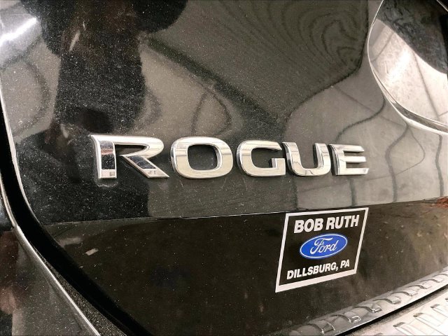 Used 2019 Nissan Rogue SV AWD/4WD image 13