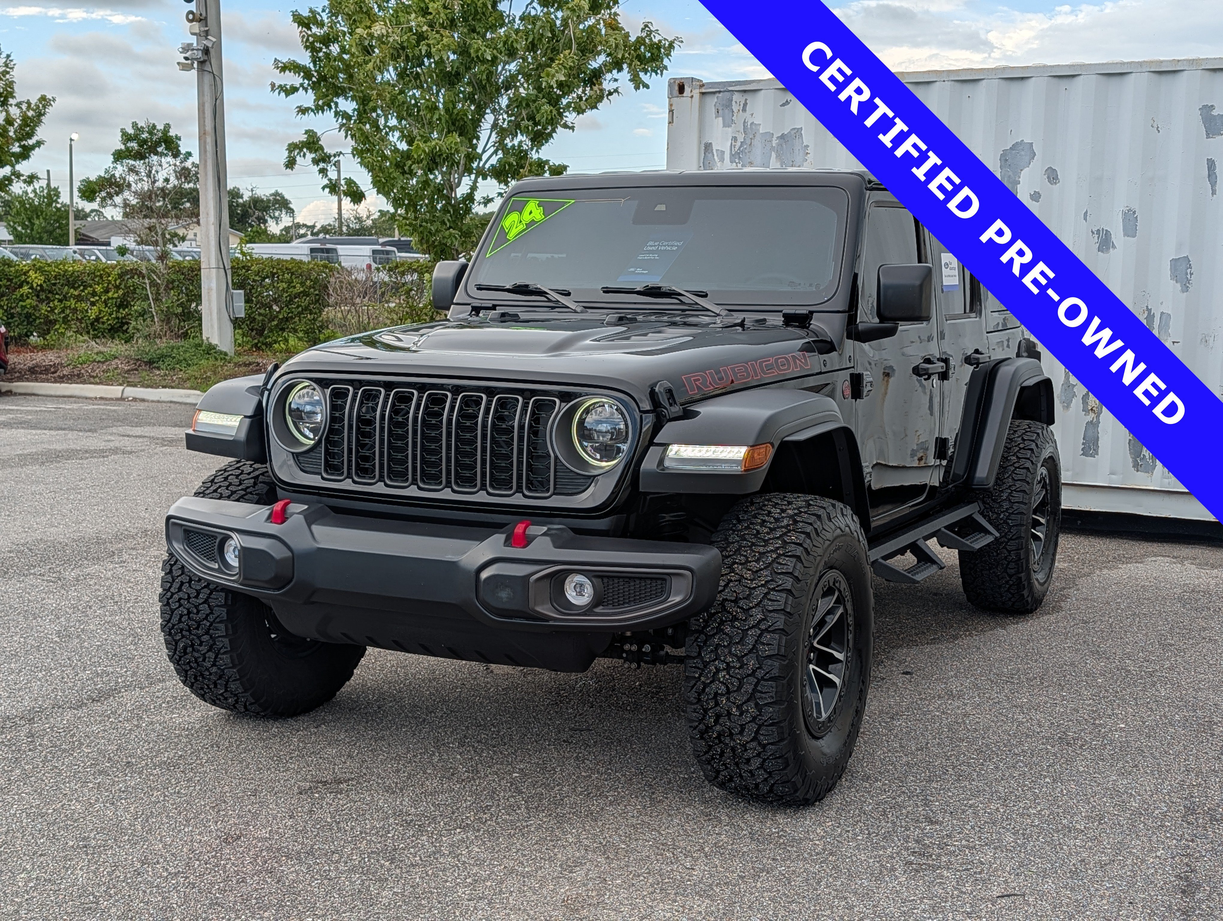 Used 2024 Jeep Wrangler Unlimited Rubicon w/ XTREMEE 35" Tire Package AWD/4WD image 7