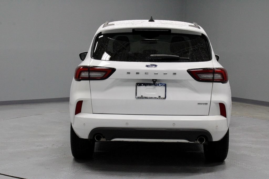 Certified 2023 Ford Escape ST-Line Select w/ Tech Pack #2 AWD/4WD image 10