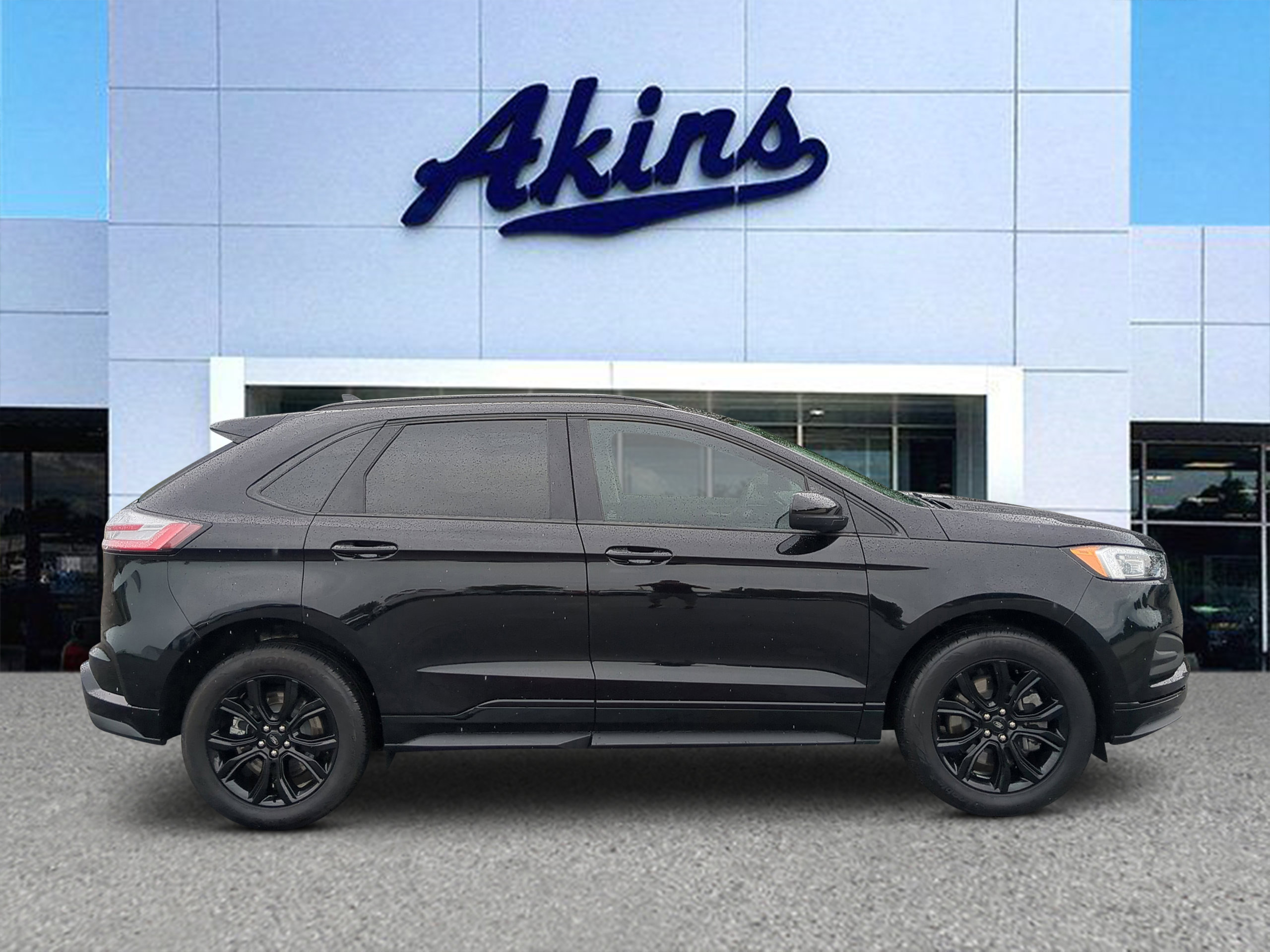 Certified 2024 Ford Edge SE w/ Black Appearance Package AWD/4WD image 1